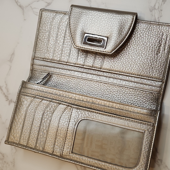 Authentic Salvatore Ferragamo Long Wallet - Picture 12 of 12